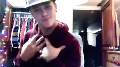 Gay Porn: Shaiman Lalichs Taylor Swift But Better, Only Better!