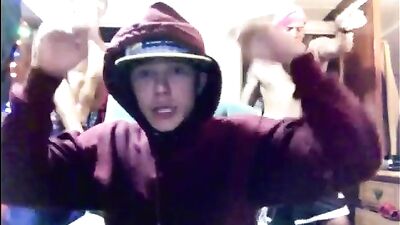 Gay Porn: Shaiman Lalichs Taylor Swift But Better, Only Better!