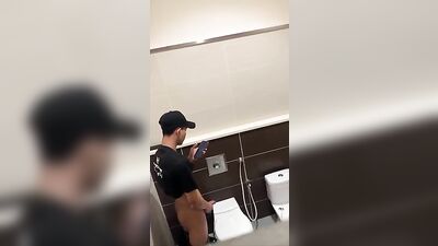 Spy Bro 82: The Ultimate Amateur Cum Shot Adventure!