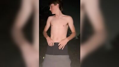 Cum on My Crotch: Public Outdoor Amateur Showoff