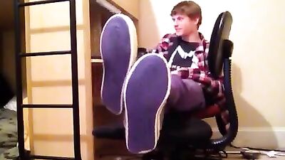 Sneaker Twink: A Fetish Fun Porn Solo!