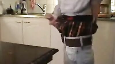 Sagger Guys Cumming Gay Porn: Hot and Steamy Men in Action!