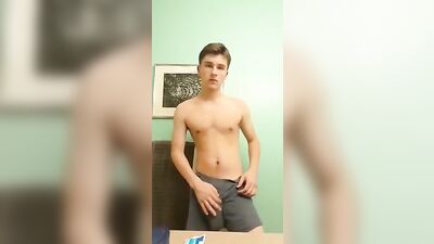 Hung Bro 13: College Amateur Big Cocks Showoff - I wasnt expecting this horse!