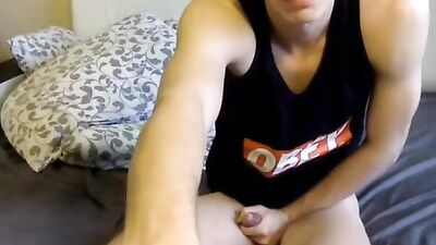 Gay Porn Hottie Masturbating on Cam