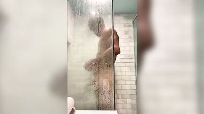 Shower JO Bro Amateur Muscle Hung Jo Cum Shooter