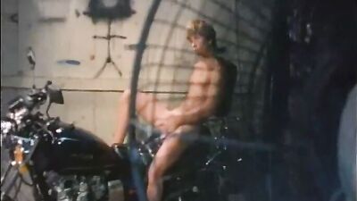 Vintage Heat: Vid19 Gay Porn Video