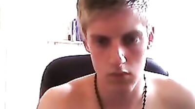 Young Studs: Amateur Wankfest!