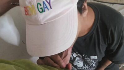 blowjob on friend's big dick (@azulitierno)