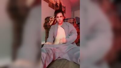 Cum on my face - the ultimate gay pride experience!