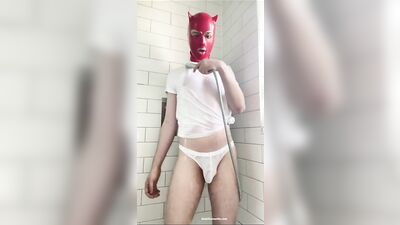 Horny twink gets wet in shower