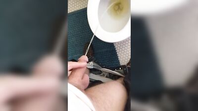 Anyone like peeing videos? Lemme know in the comments :)