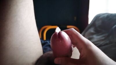 A pool of cum in my belly button