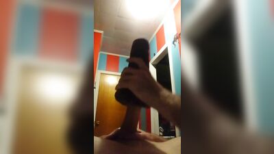 hung tiwnk fucks fleshlight