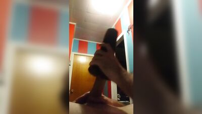 hung tiwnk fucks fleshlight