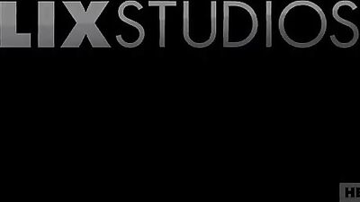 Hot & Wild Sex Show: Couples Bareback Oral and Fucking Porn