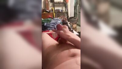 Huge cumshot from edging