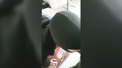 Je pompe un minet en treillis