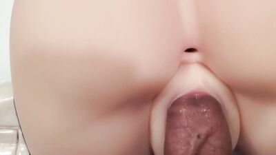 Young hung 18 year old trys fleshlight pussy