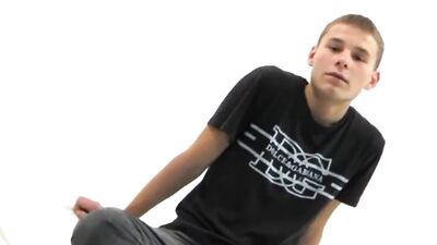 Gay Porn Newcomer: First Time Cumshots with Yvan!