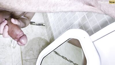 BUTT HOLE & BALLS VIEW: Hot guy masturbating and cumming