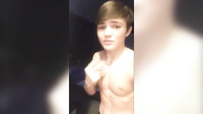 Soccer Players Fuck After The Game - Gay Porn