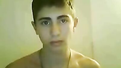 Gay Porn: Young Eyeful Guy with More Than Just Eyes!