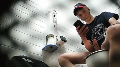 Cumming for Twinks - The Blond Dick Thick Spy Cam Adventure!