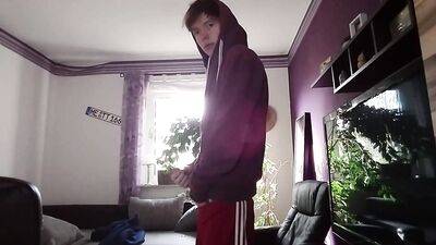 Self-Loving Amateur Webcam Cum-Free Thrill