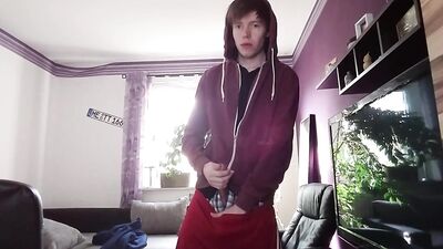 Self-Loving Amateur Webcam Cum-Free Thrill