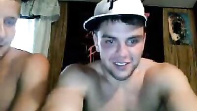 Bald Amateur Glory Holes Web-Cam - Check out my bald!