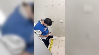 Asian Student Spy Piss: Ejaculating in the Toilet!