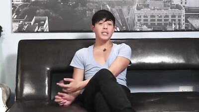 Twink Web-Cam Porn Show - Solo Handjob and Ass Play