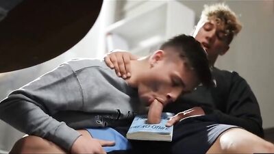 Thick Cocks: Bareback Twinks Porn!