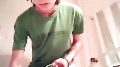 Gay Porn: Hot Amateur Action!