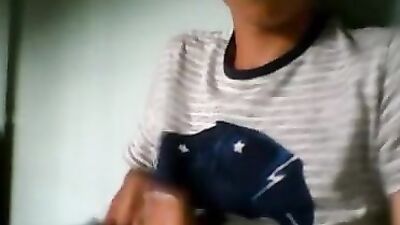 Handjobs and Cumshots: The Amateur Way!