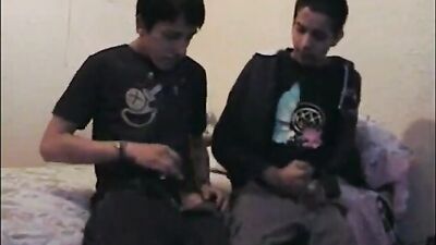 Mutual Sucking Webcam Twinks: You Suck Me - I Suck You