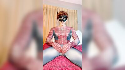 Spider-Mans Replacement: Latino Muscle Cum Queens