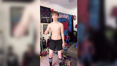 Gay Porn Star Oliver Lees XXX Straight Boys Show on Onlyfans!