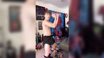 Gay Porn Star Oliver Lees XXX Straight Boys Show on Onlyfans!