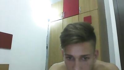 Twink Webcam Boy Shakes His Cock in Gay Porn Video