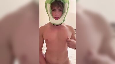 Frog Jerks his Frog Cock Boys Cam Porn - Exploring the Wild Side of Gay Porn