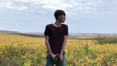 Young Hotties Outdoor Masturbation Adventure!