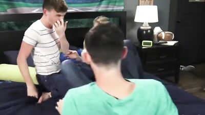 Gay Porn Group Sex Cam Show