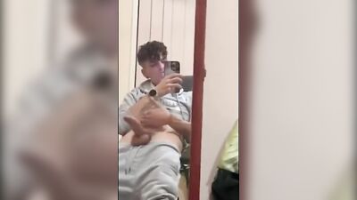 Gay Spanish Boy Loves Quick Cum Shot Handjob