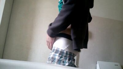 Hot Cumming in Two Muscle Boys Shorts: Mal Wieder Grill Gewichst