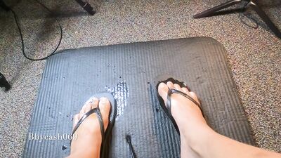 Worship My Feet Bbycash069