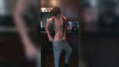 18 YEAR OLD HIGH SCHOOL STUDENT SHOWING OFF AFTER CLASS #2