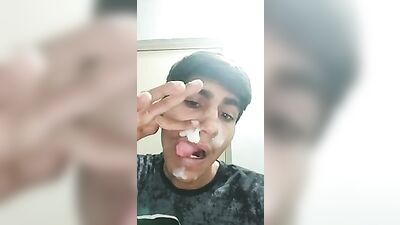 Explore the Erotic Delight of Asian Web-Cam Cum Facial Indian!