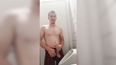 [Gangbang] - Toilet Cumshot