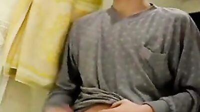 Gangbang with Friends - The Ultimate Gay Porn Experience!